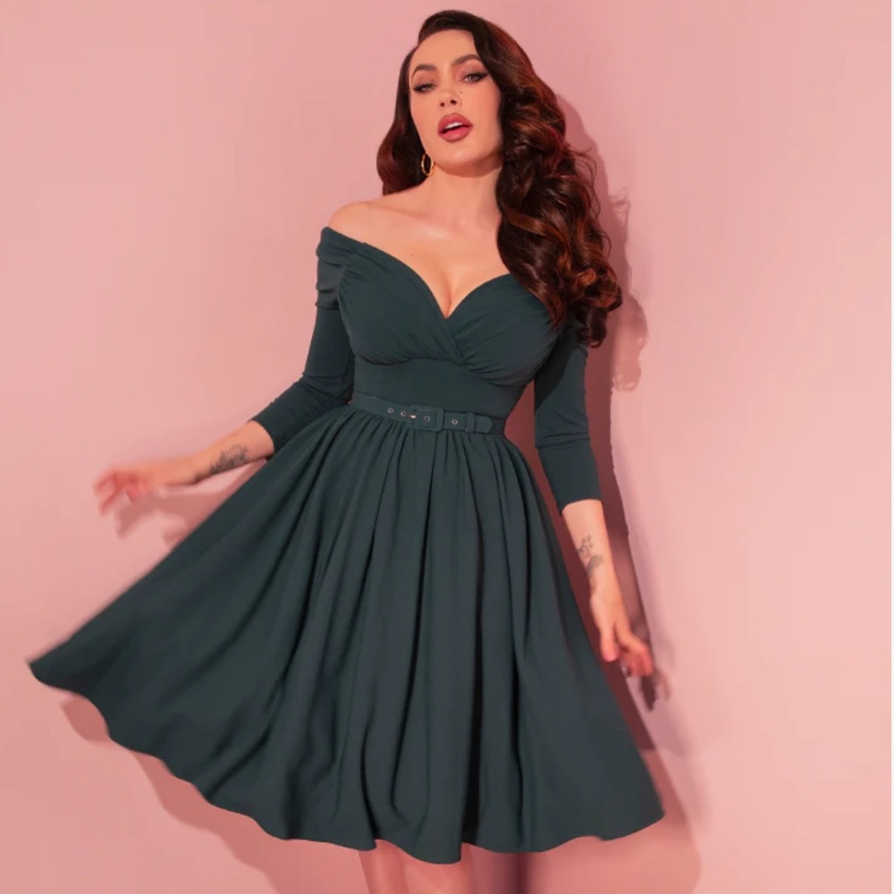 STARLET SWING DRESS IN HUNTER GREEN - VIXEN BY MICHELINE PITT XL